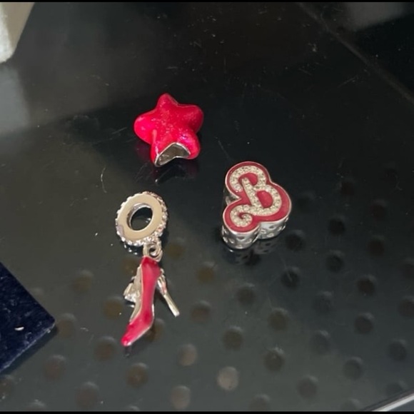Pure silver 925 stamped pink Barbie lot of 3 charms new - Picture 11 of 11